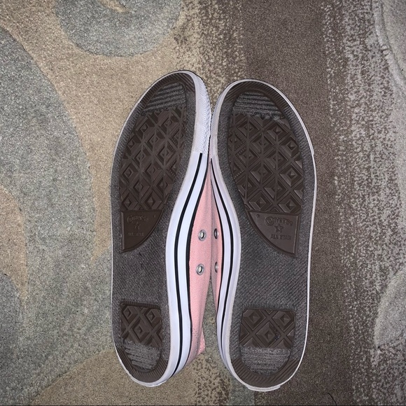 Pink Converse - Picture 3 of 3